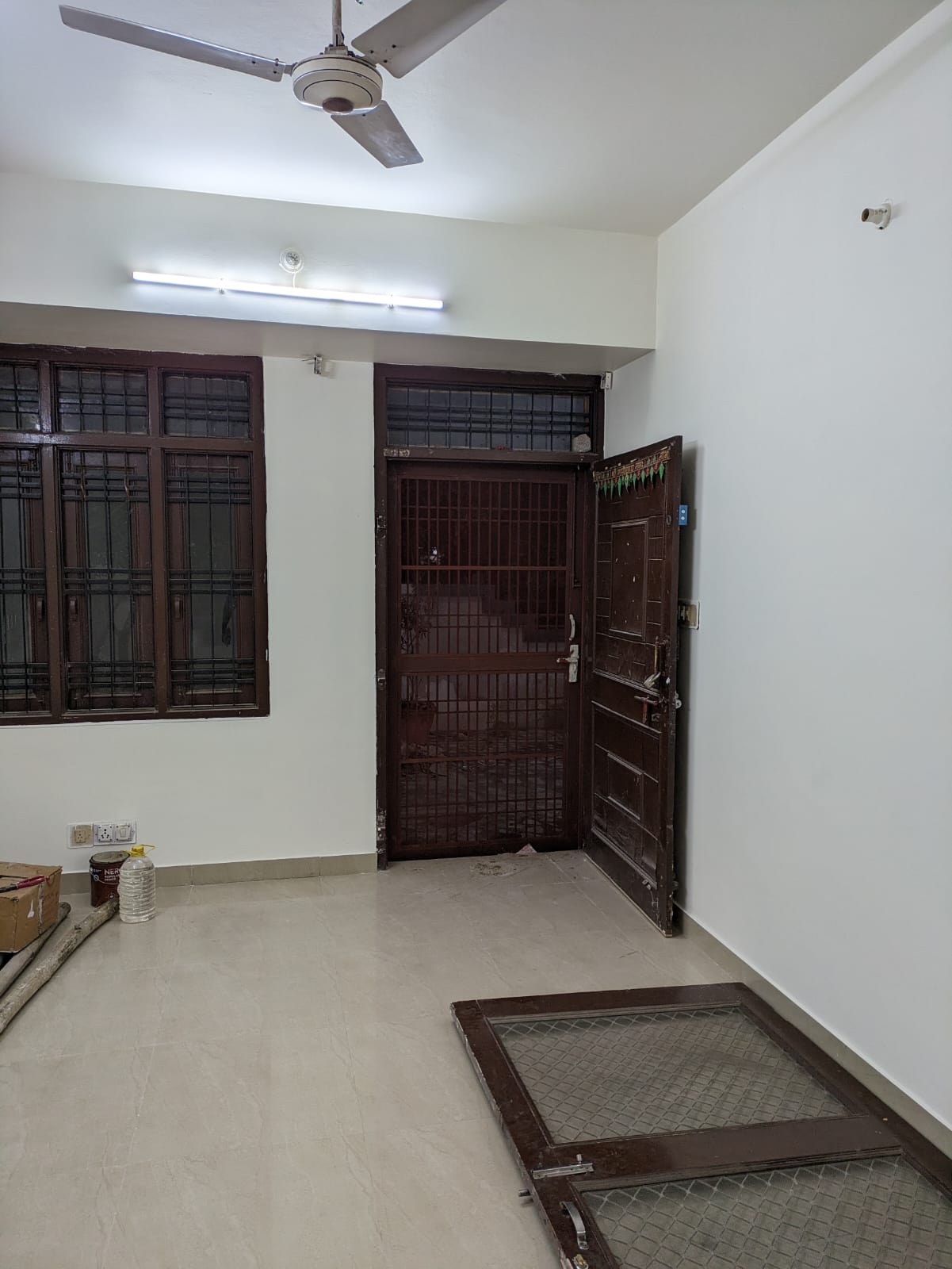 Spacious 2BHK Flat for Rent near Patel Marg, Madhyam Marg, Mansarovar Plaza, Jaipur-Mansarover-Jaipur